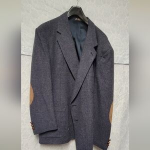 Men's Gray Blazer with Tan Elbow Patches